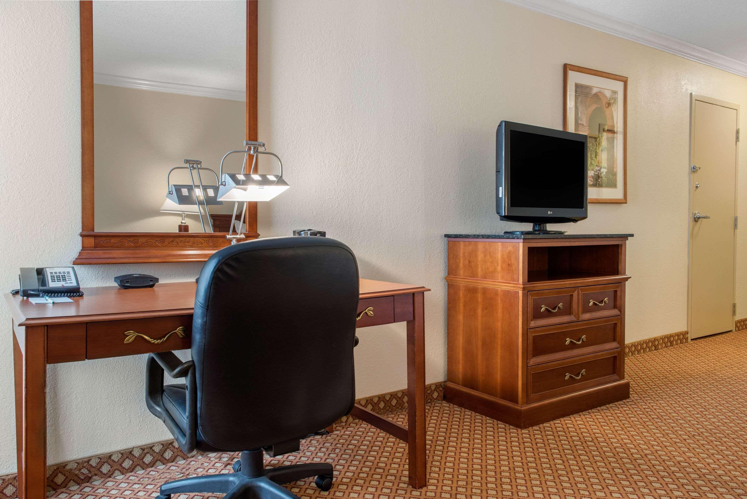 Quality Hotel Conference Center Cincinnati Blue Ash Zewnętrze zdjęcie
